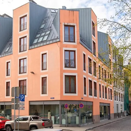 With Loft And Terrace Elevator Is Available Appartement